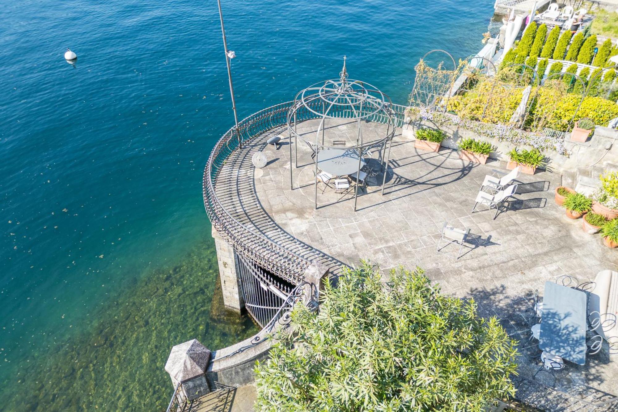Vila La Torre Dell'Isola Sala Comacina Exteriér fotografie